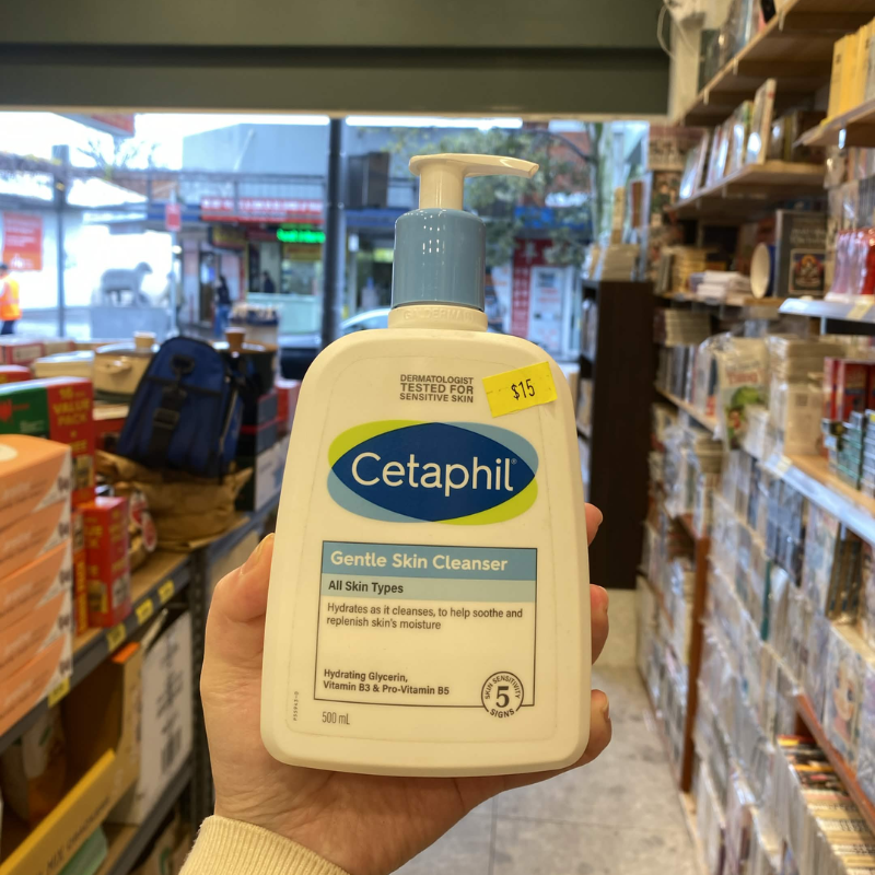 Cetaphil Gentle Skin Cleanser 500ml gentle face and body cleanser for sensitive skin.
