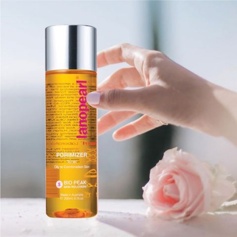 Lanopearl Porimizer Toner 200ml, refreshing facial toner designed to refine pores, balance skin and support a clearer complexion.